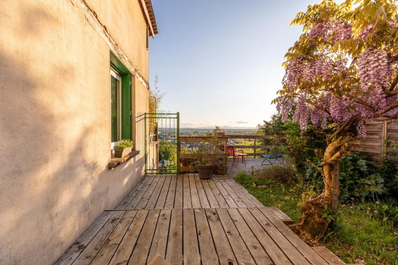 La Maison Perchee Thiers Exterior foto